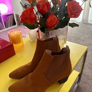 Brown Zara boots, size 8 cowgirl style